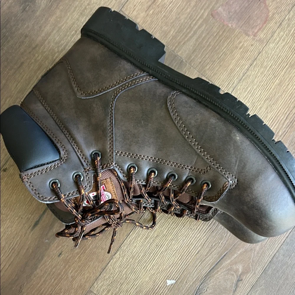 Brahma unworn boots